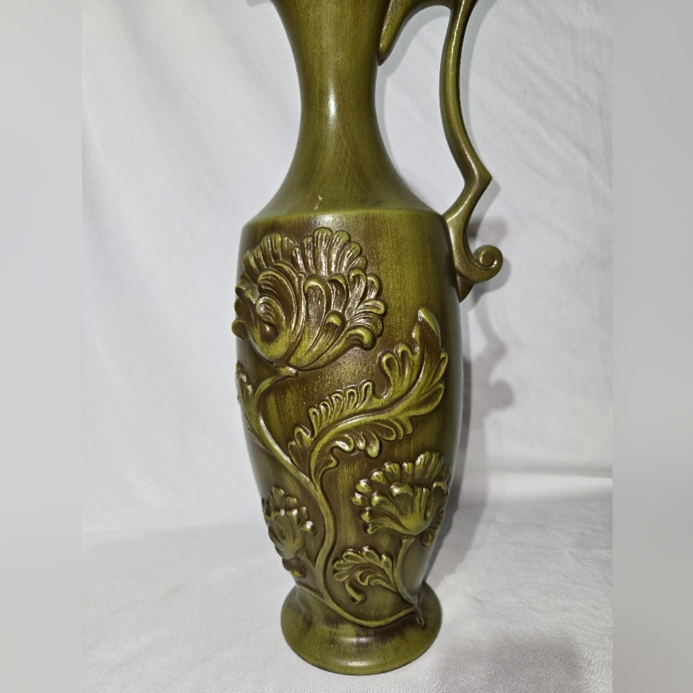 Vintage Haeger Elegant Green Decorative Vase - Picture 2 of 12
